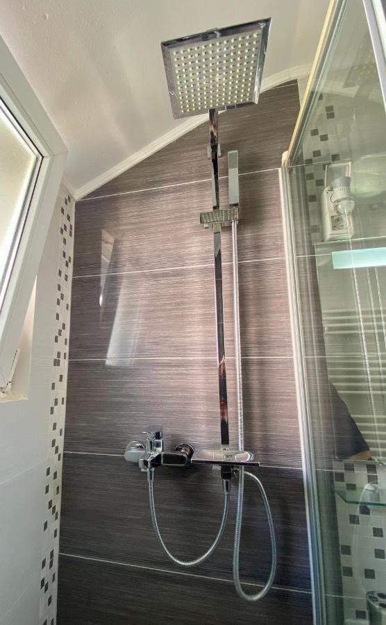 Schone Apartma