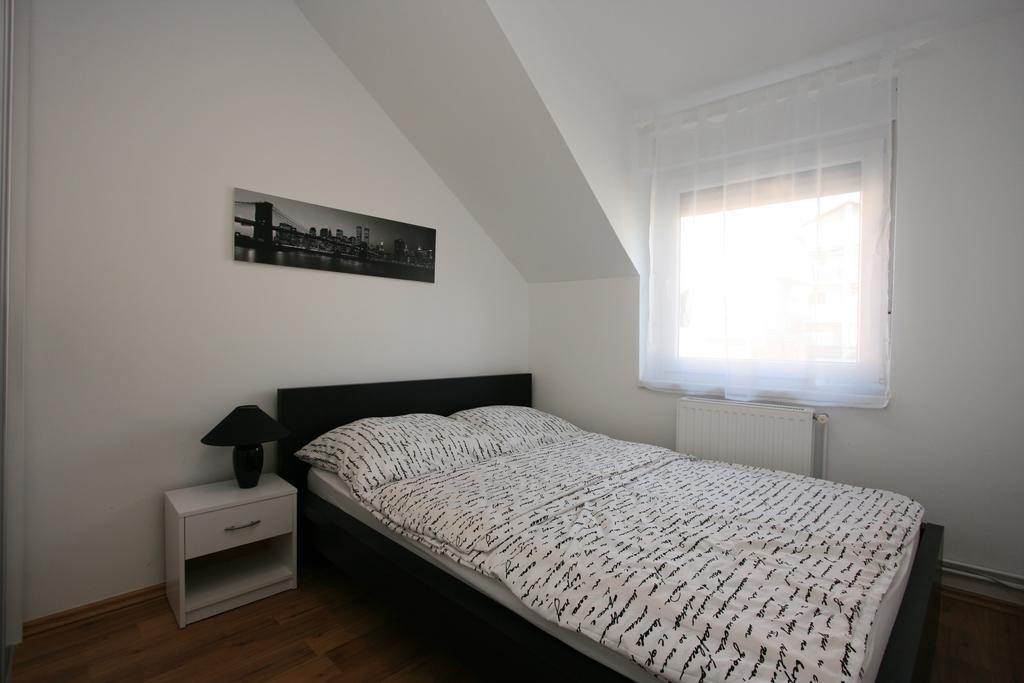 Schone Apartma *